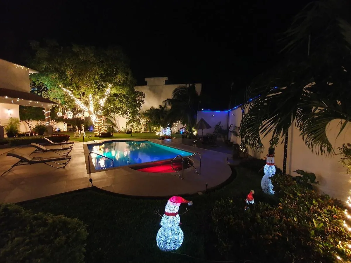 Villa Segovia Cozumel Bed and breakfast
